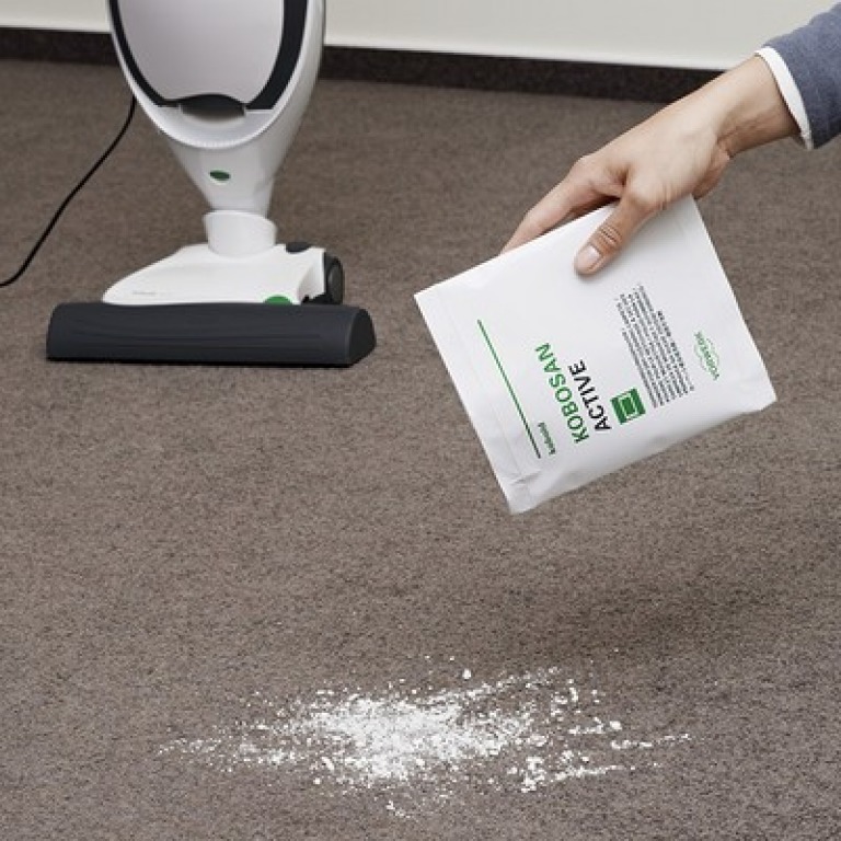 Come Rimuovere le Macchie Ostinate sui Tappeti | Folletto