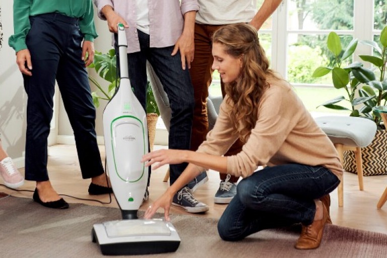 Aspirador Vertical VK200